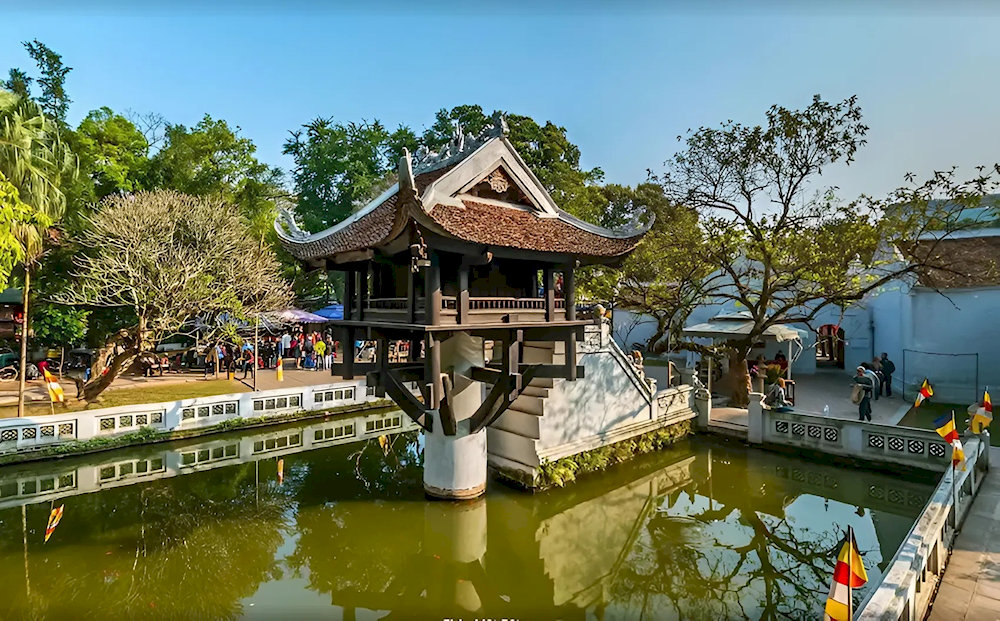 One Pillar Pagoda is the symbol of Hanoi 
